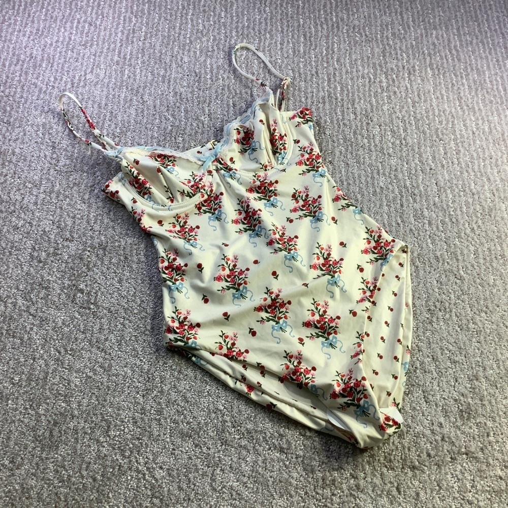 Agua Bendita Petra Cherish Floral Underwire One Piece Swimsuit Womens Size M NWT